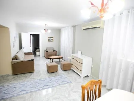 Robert Apartament Berat