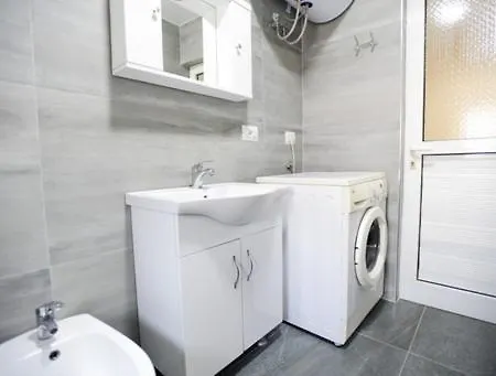 Robert Apartament * Berat