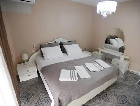 Robert Apartament Apartament Berat